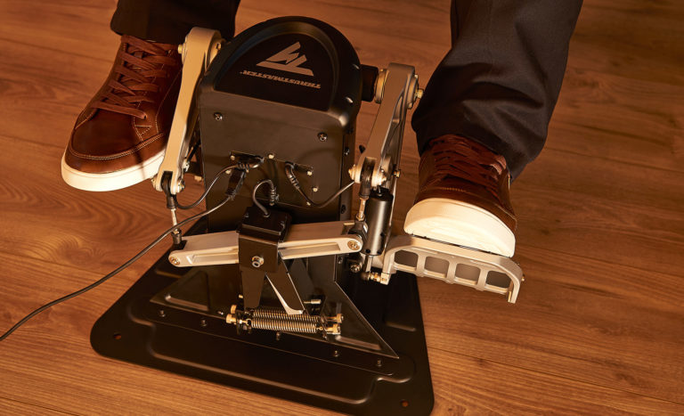 Thrustmaster | TPR švytuoklinis vairas aprašymas - Prekės nuotrauka